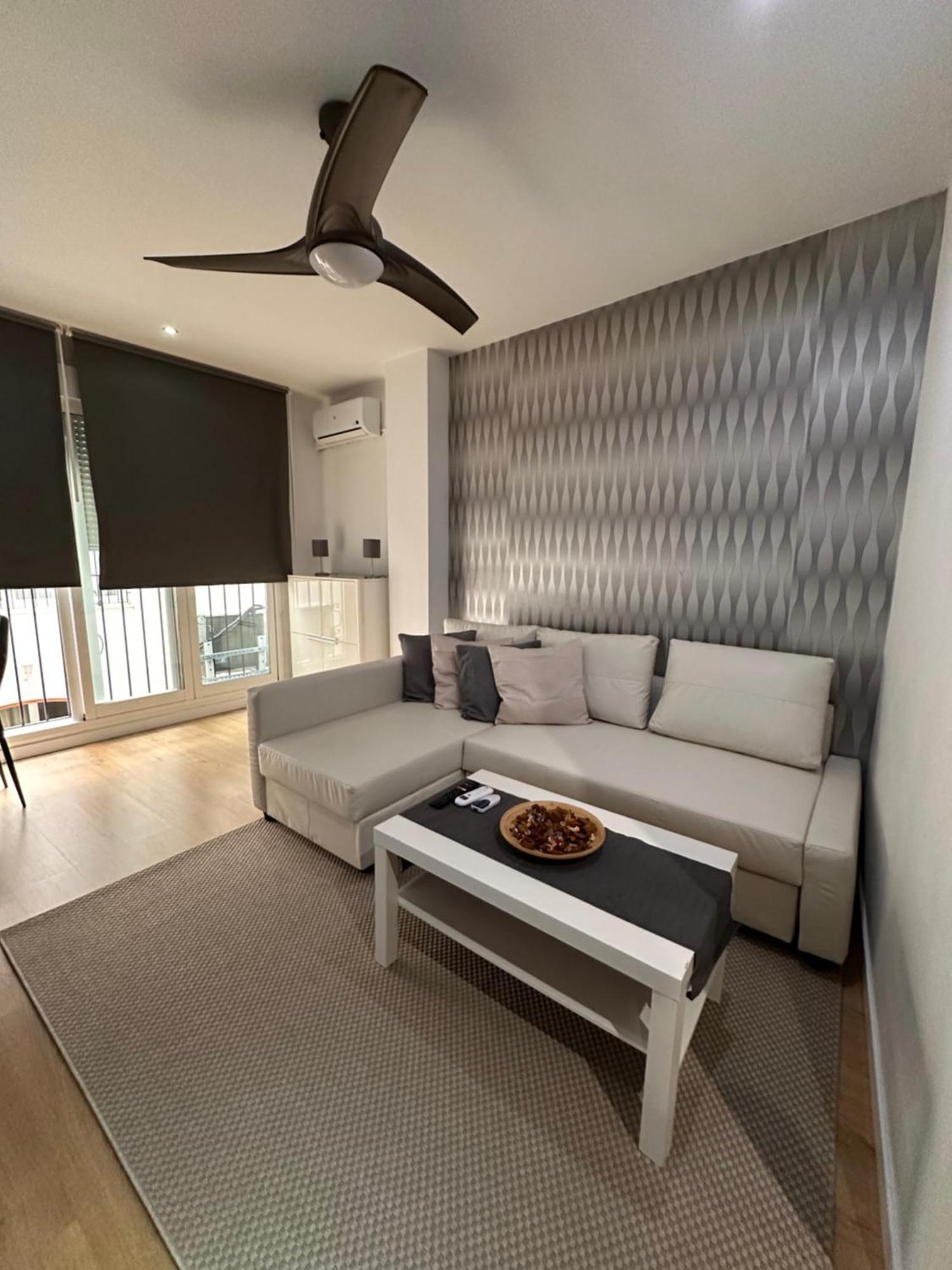 Carreteria Deluxe Apartment มาลากา ภายนอก รูปภาพ