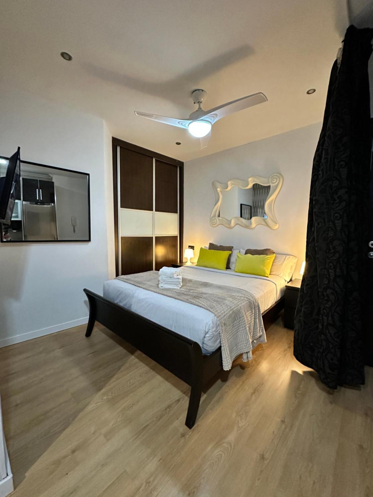 Carreteria Deluxe Apartment มาลากา ภายนอก รูปภาพ