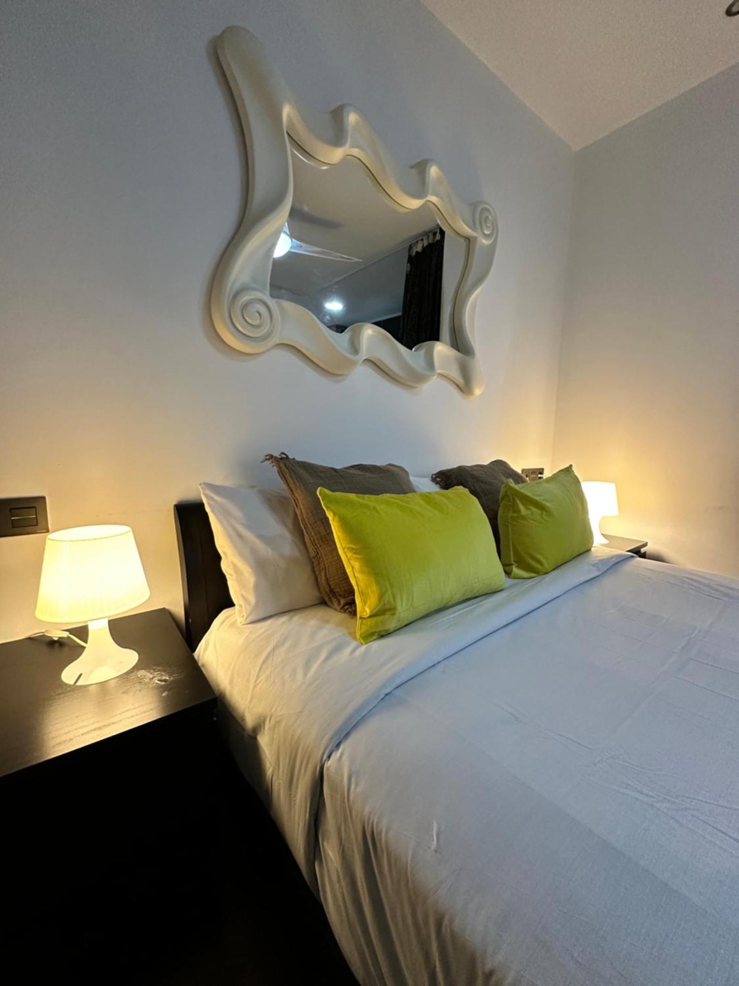 Carreteria Deluxe Apartment มาลากา ภายนอก รูปภาพ